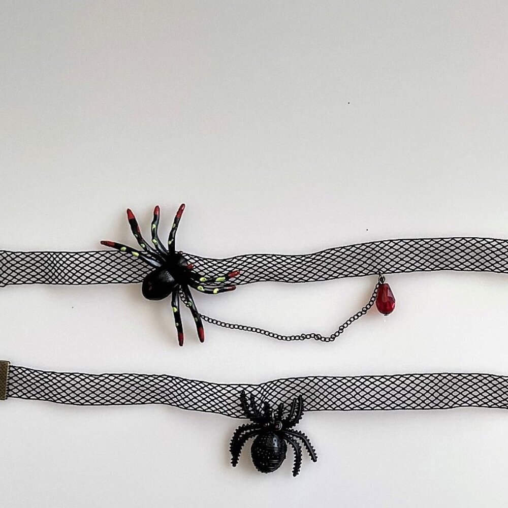 Set of 2 Gothic Victorian Fishnet Spider Choker Pendant NWT